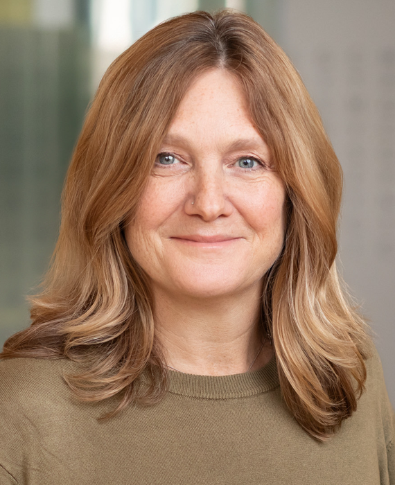 Photograph of Sarah Pearson