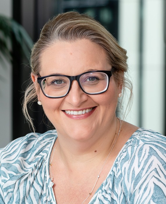 Photograph of Michelle Robertson