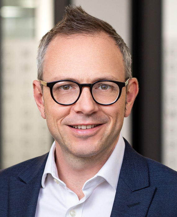 Photograph of Ben Harris