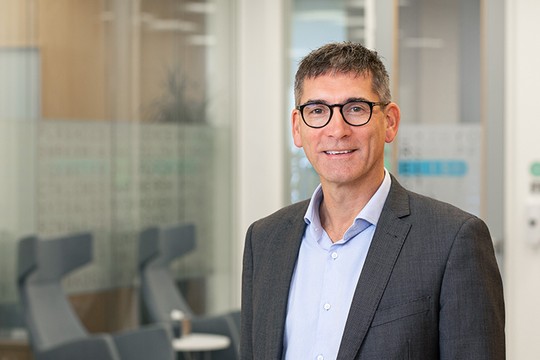 Barry McKay headshot