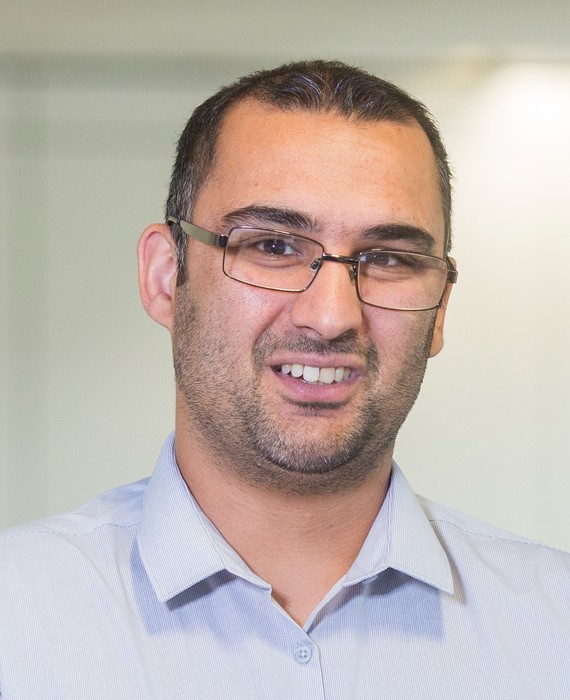 Photograph of Imran Hussain