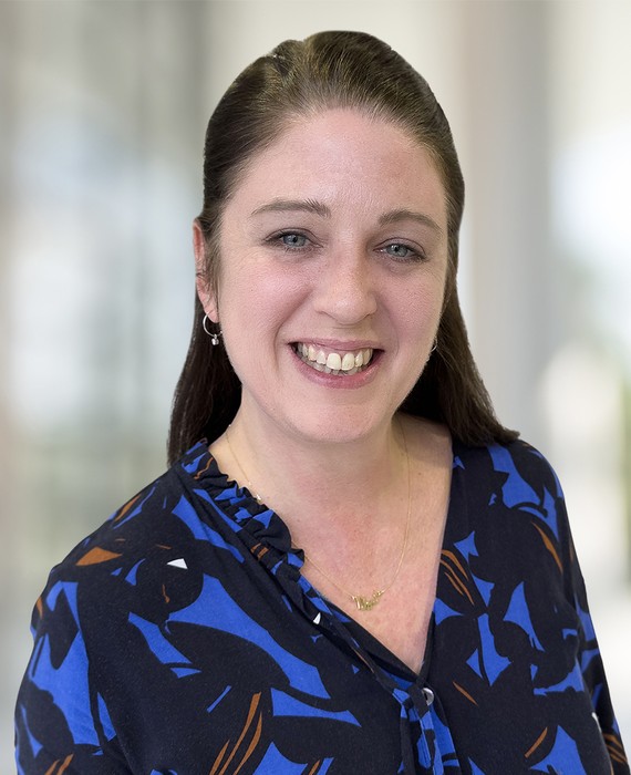 Photograph of Lisa Holmes