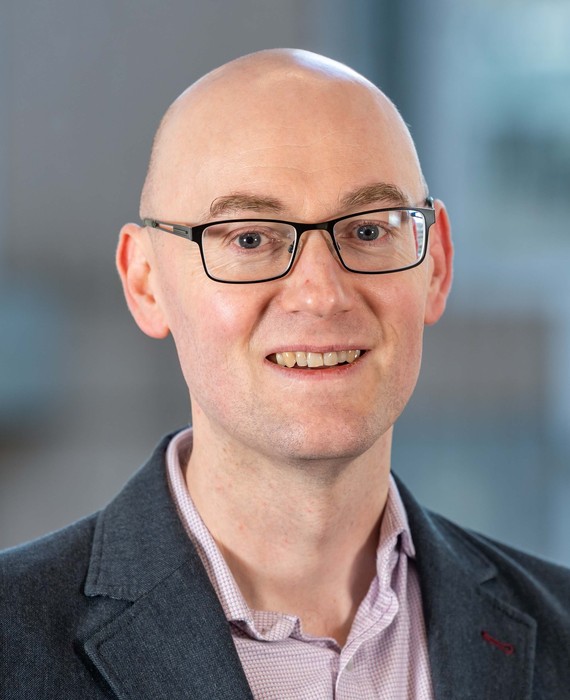 Photograph of Scott Binnie