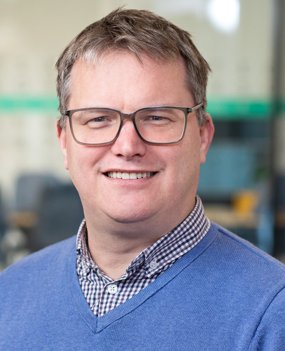 Photograph of Andrew Roberts