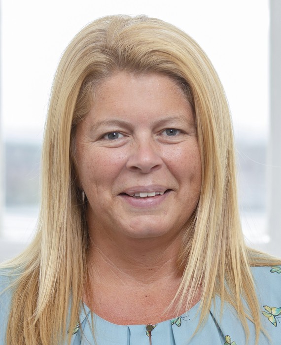 Photograph of Alison Armstrong