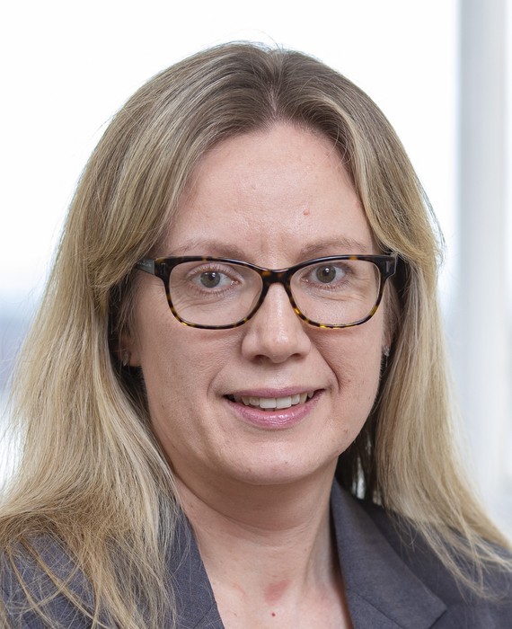 Photograph of Lisa Tirrell