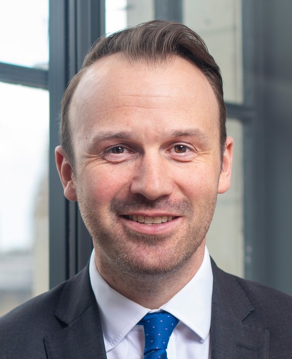 Photograph of Simon Rusling