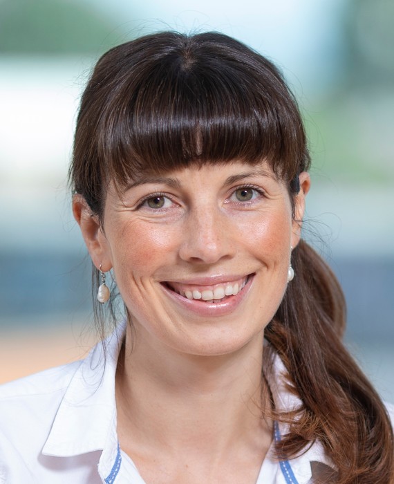 Photograph of Sarah Lochlund